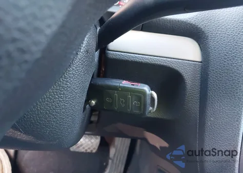 2010 Volkswagen Jetta S from USA, damaged, VIN 3VWJX7AJ2AM015269